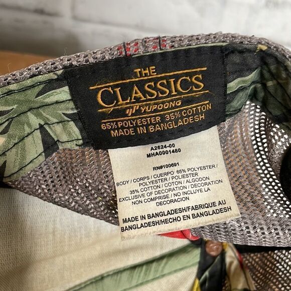 Hurley Vintage Trucker Baseball Hat Cap - Picture 5 of 5